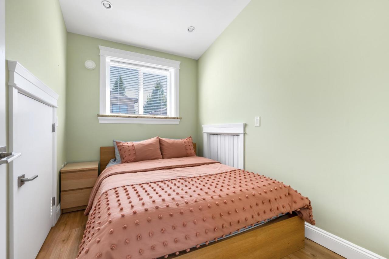 Three Bedrooms Brand New Laneway House Near Public Transit Vancouver Eksteriør bilde