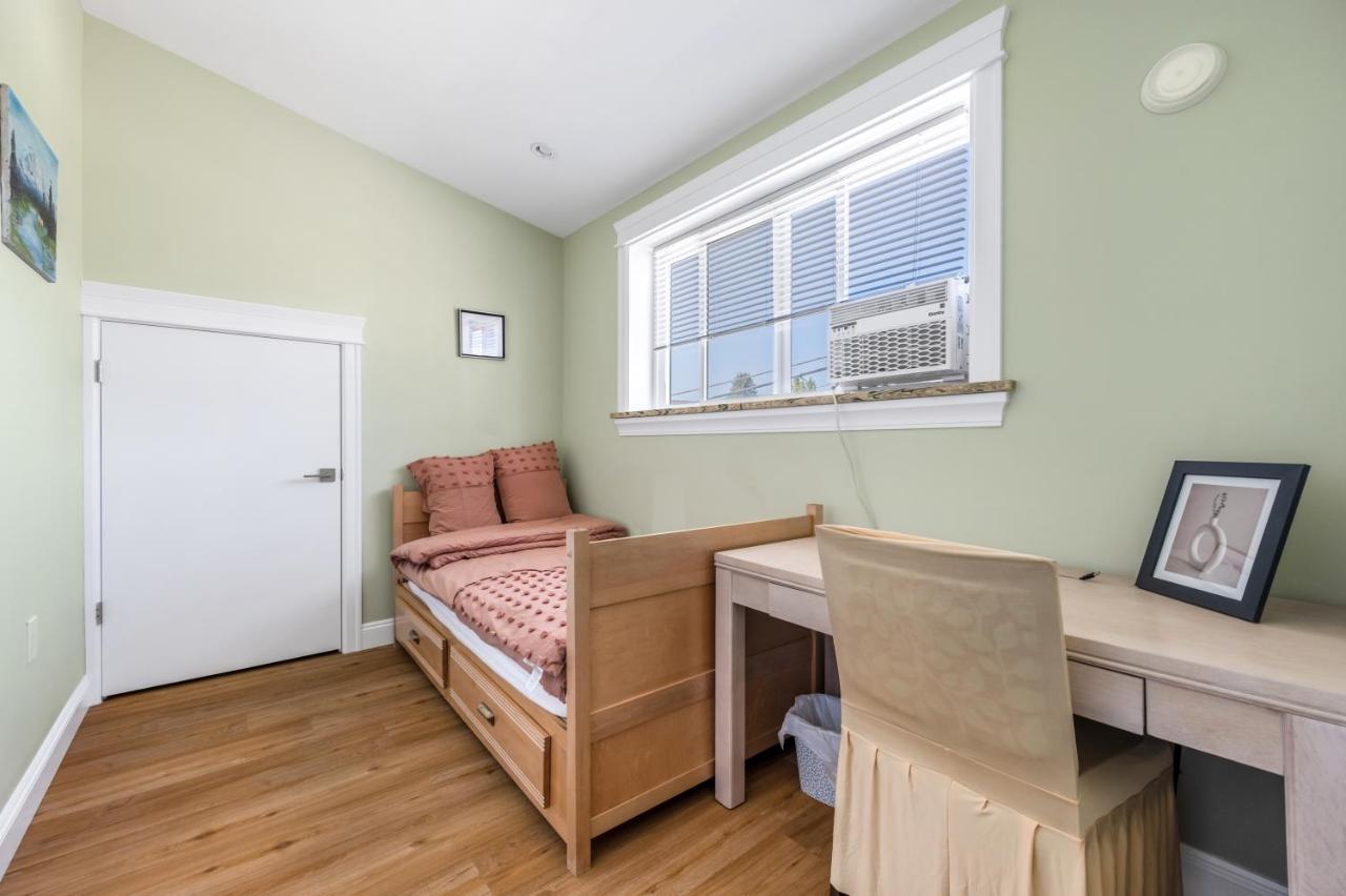 Three Bedrooms Brand New Laneway House Near Public Transit Vancouver Eksteriør bilde